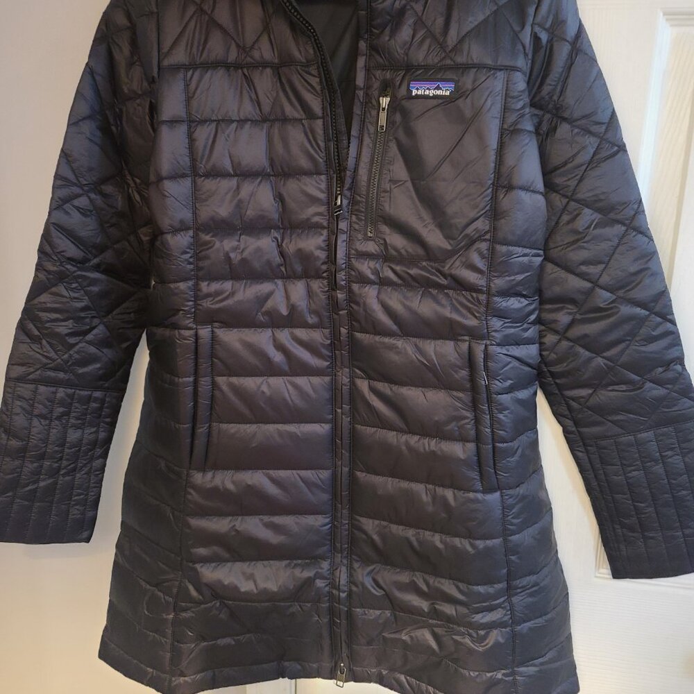 Patagonia Women's Parka - Picture 3 of 6